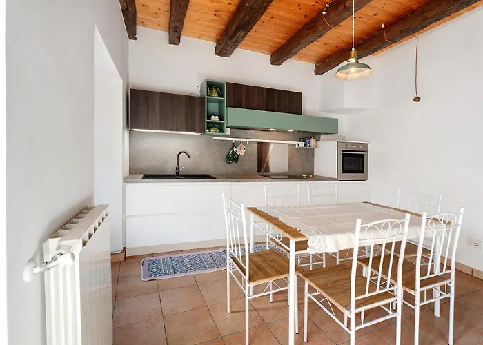 بيت للعطل Laghi E Monti *